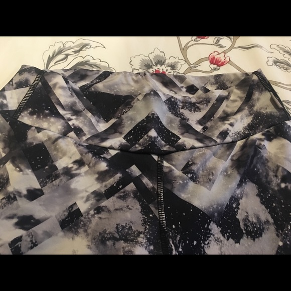 Galaxy Print Leggings! - Picture 2 of 3